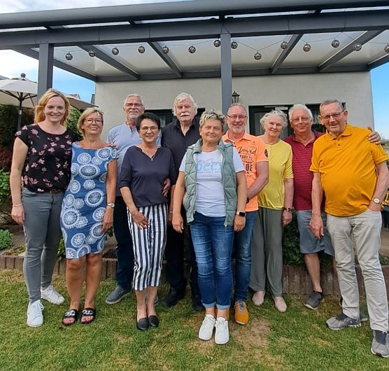Der Freundeskreis traf sich (Foto: Hans-Leopold Holzapfel) Der Freundeskreis traf sich (Foto: Hans-Leopold Holzapfel)