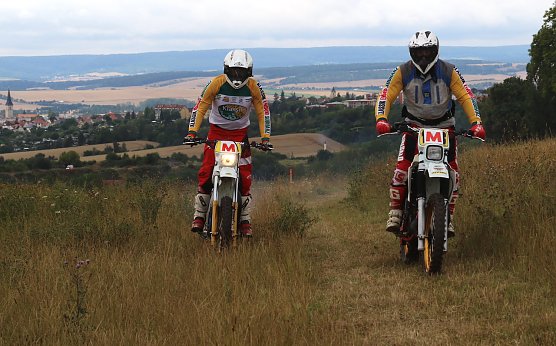 Enduro-Ausfahrt bei Nordhausen (Foto: R.Isleif) Enduro-Ausfahrt bei Nordhausen (Foto: R.Isleif)