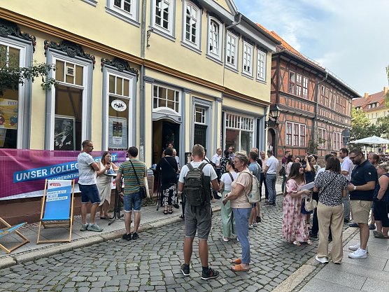 Berufsberatung in der Barf&uuml;&szlig;er Stra&szlig;e - in der Jazzmangel informierte man gestern &uuml;ber den Quereinstieg in das Bildungswesen (Foto: TMBJS)