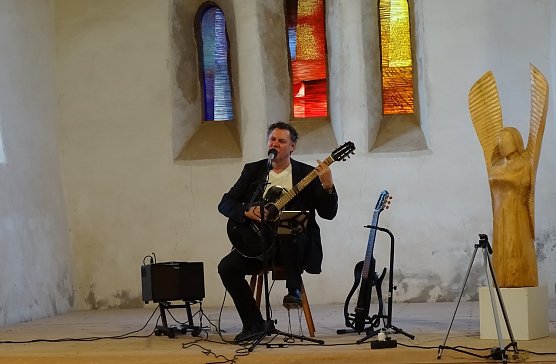 John Clark im Konzert (Foto: Ricarda F.Knoblauch) John Clark im Konzert (Foto: Ricarda F.Knoblauch)