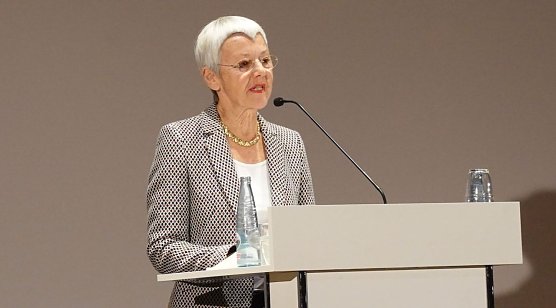 Krone-Schmalz bei ihrem Vortrag (Foto: nnz)