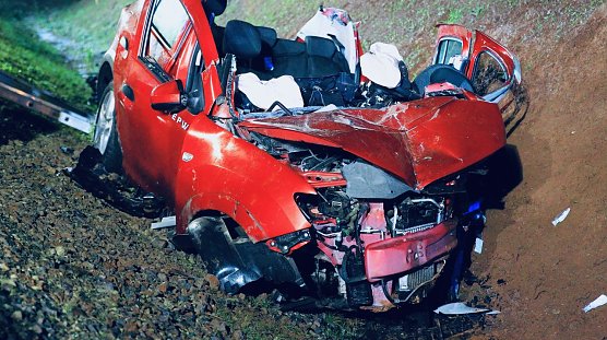 Folgenschwerer Unfall auf der B243 (Foto: S. Dietzel)