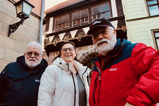 1000 Jahre Stadtgeschichte im Kopf und Spa&szlig; dabei - v.l.: Hardy Schoenau, Sandy Weinrich und Michael Garke (Foto: agl)