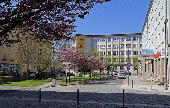Lutherplatz mit Postgeb&auml;ude 2016 (Foto: Nordhausen Wiki)