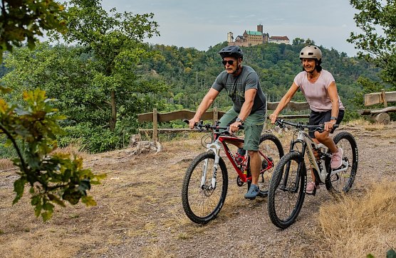 Radfahren in der Welterberegion (Foto: Tobias Kromke) Radfahren in der Welterberegion (Foto: Tobias Kromke)