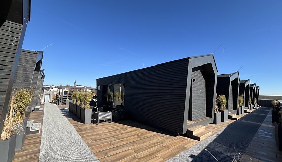 Gemütlichkeit, Natur und Futurismus in der neuen Ferienanlage am Hotel "Fürstenhof" (Foto: oas) Gemütlichkeit, Natur und Futurismus in der neuen Ferienanlage am Hotel "Fürstenhof" (Foto: oas)