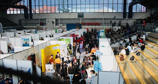 Auftakt zum 27. Forum Berufsstart (Foto: agl)