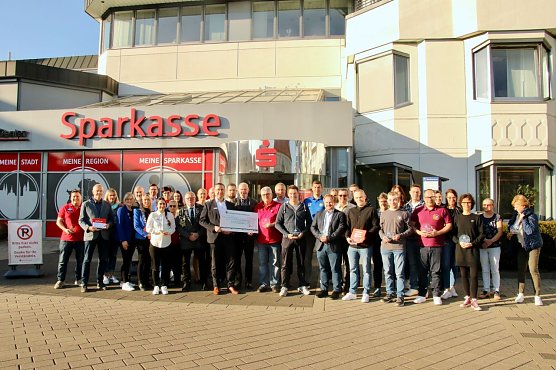 &Uuml;ber 7.000 Stimmen, 73 Vereine und 30 "Gewinner" - die Vereinisinitiative der Kreissparkasse 2024/25 war ein voller Erfolg (Foto: agl)