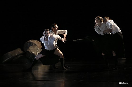 Szenenfoto aus "Metamorphosen" (Foto: &copy;zenna)