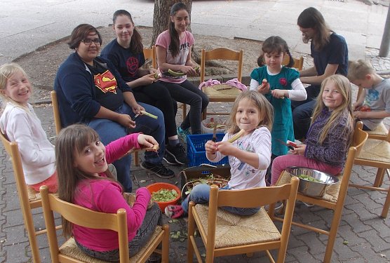 Am Freitag wird Rhabarber gekocht (Foto: F.Tuschy)