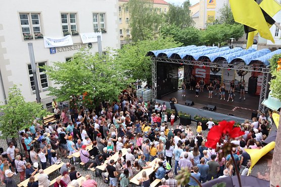 Rolandsfest vor dem Rathaus (Foto: Stadt Nordhausen) Rolandsfest vor dem Rathaus (Foto: Stadt Nordhausen)