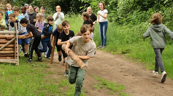 Im Park Hohenrode fanden heute die Waldjugendspiele 2025 statt (Foto: agl) Im Park Hohenrode fanden heute die Waldjugendspiele 2025 statt (Foto: agl)