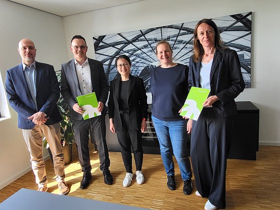 Unterzeichnung des Kooperationsvertrags zwischen der Funkwerk Systems GmbH K&ouml;lleda und der Hochschule Nordhausen (Foto:  HSN)