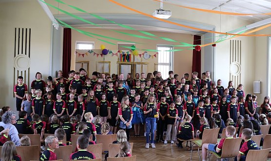 Grundschuljubiläum in Sollstedt (Foto: J.Piper) Grundschuljubiläum in Sollstedt (Foto: J.Piper)
