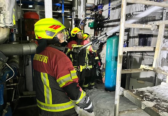 Brand in einer Biogas-Anlage (Foto: Feuerwehr/ Silvio Dietzel) Brand in einer Biogas-Anlage (Foto: Feuerwehr/ Silvio Dietzel)