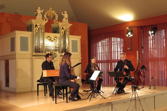 Musik im kleinen Kreis - in Neustadt wird wieder zum Klassik-Konzert geladen (Foto: Christine Heimrich)