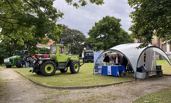 Berufsausbildungsmesse Bleicherode, die auch 2025 durch LEADER-Mitteln unterst&uuml;tzt wird (Foto: S. Witzel)