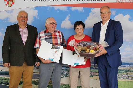 50 Jahre im Dienst des Sports: Regina und G&uuml;nter Wurzler (Foto: ykh)