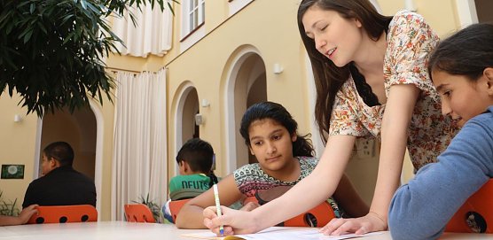 Bei allen Ver&auml;nderungen in der Welt ist in 125 Jahren an der Petersbergschule eins immer gleichgeblieben, hier ging und geht es um Lernen. (Foto: nnz-Archiv)