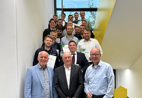 Die Hochschule Nordhausen verabschiedet 6. Kohorte des Zertifikatsstudiums Netztechnik und Netzbetrieb Fernw&auml;rme (Foto: HSN)