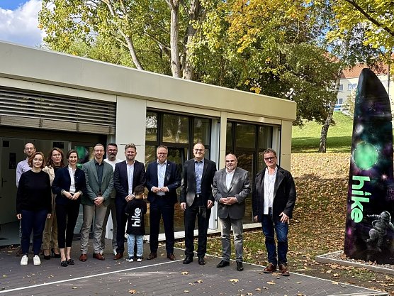 Ministerpr&auml;sident Mario Voigt informierte sich an der Hochschule Nordhausen &uuml;ber aktuelle Entwicklungen und Zukunftsprojekte.  (Foto: Tina Bergknapp)