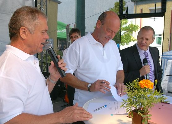 Vertrag unterzeichnet (Foto: Stadtwerke Nordhausen)