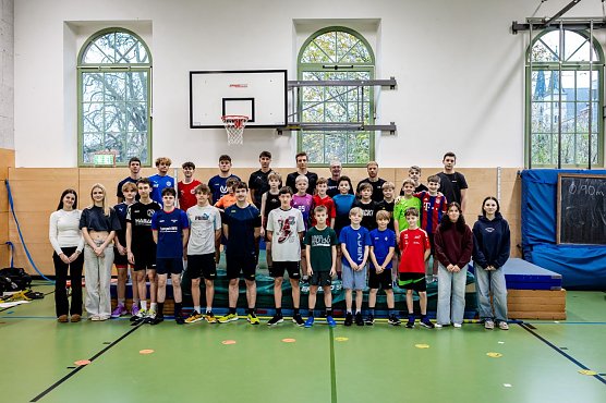 Die Stabhochspringer des Humboldt-Gymnasiums (Foto: Christoph Keil)