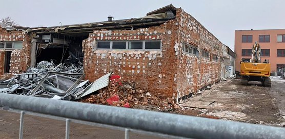 Der alte Rewe-Markt in Salza wird derzeit abgerissen. (Foto: ssc)