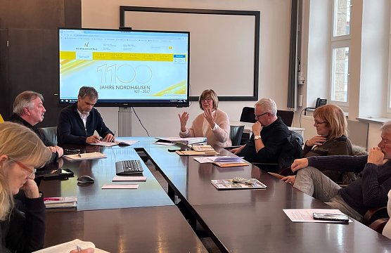 Barbara Rinke und OB Kai Buchmann stellten den aktuellen Planungsstand vor. (Foto: ssc) Barbara Rinke und OB Kai Buchmann stellten den aktuellen Planungsstand vor. (Foto: ssc)