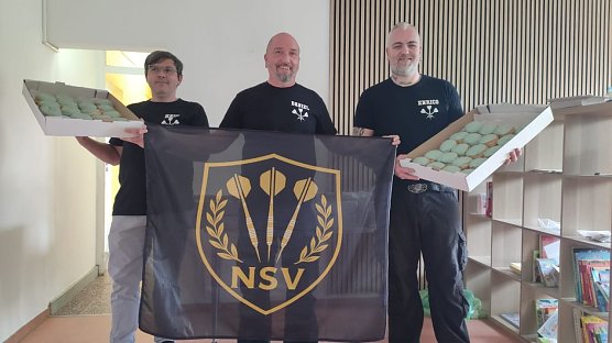 Die Dartfreunde des NSV spendeten s&uuml;&szlig;e, gr&uuml;ne Hoffnung in Form von Pfannkuchen (Foto: NSV)