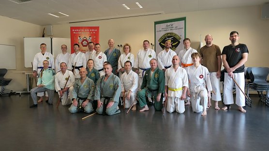 Die Teilnehmer des  SaCO-Selbstverteidigungskurses in Nordhausen.  (Foto: Sven Schr&ouml;ter)