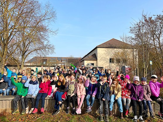 Die M&auml;dchen und Jungen der Evangelischen Grundschule freuen sich auf viele G&auml;ste. (Foto: Dr. Uta Halbritter)