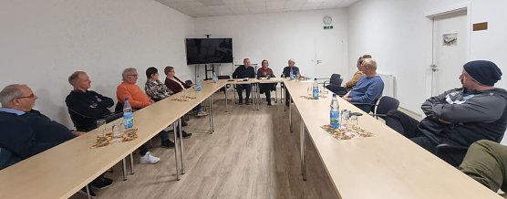 Bürgergespräch in Wipperdorf (Foto: Die Linke Bleicherode Sollstedt) Bürgergespräch in Wipperdorf (Foto: Die Linke Bleicherode Sollstedt)