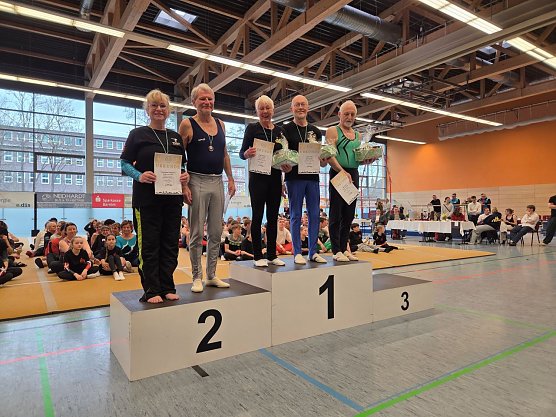 Tini Trautmann, Stefan Rohwolt, Ruth Hagene, Frank Lahn, Kolju Kolew (Foto: Jörg Lahn ) Tini Trautmann, Stefan Rohwolt, Ruth Hagene, Frank Lahn, Kolju Kolew (Foto: Jörg Lahn )