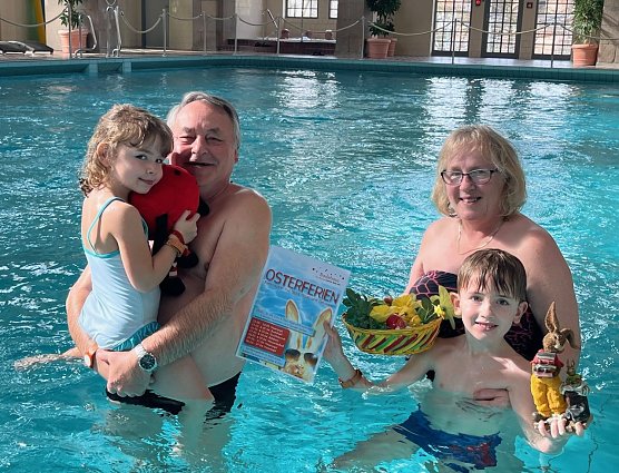 Mit Oma und Opa zu Besuch im Badehaus (Foto: Badehaus Nordhausen)