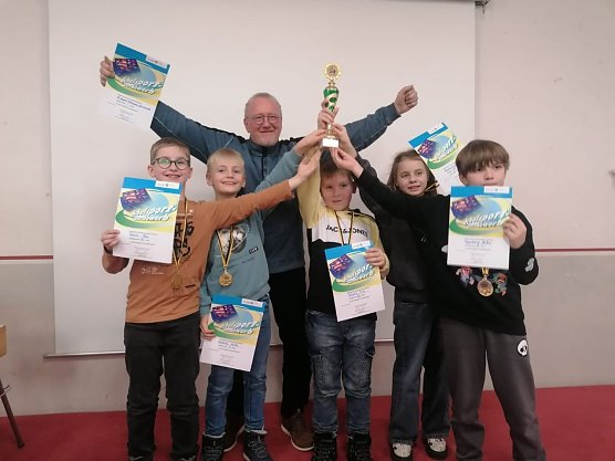 Der Bleicheröder Schachnachwuchs holte einige Titel. (Foto: Schachverein) Der Bleicheröder Schachnachwuchs holte einige Titel. (Foto: Schachverein)