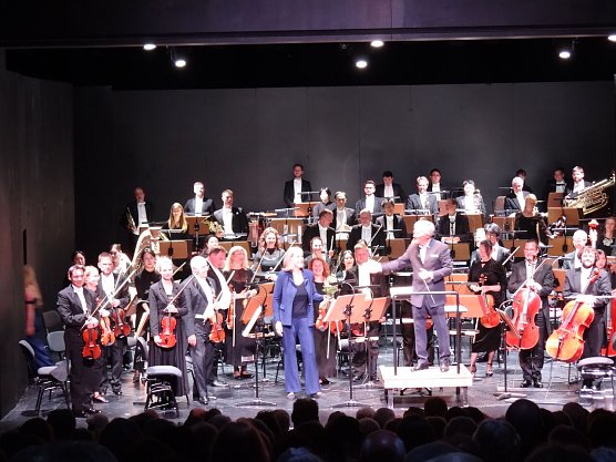 Das Loh-Orchester wurde mit langem Applaus verabschiedet. (Foto: Christel Laude)
