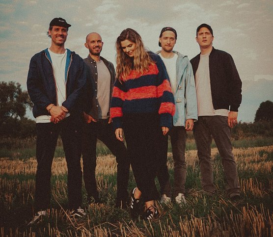 Die deutsche Band Juli spielt kostenlos zum Rolandsfest. (Foto: Am&eacute;lie Siegmund)
