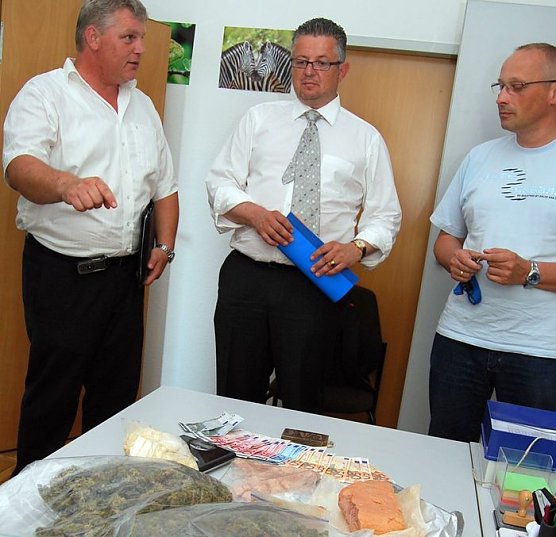 Huber bei der Nordh&auml;user Polizei (Foto: Polizei)