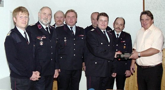 &Uuml;bergeben (Foto: nnz)