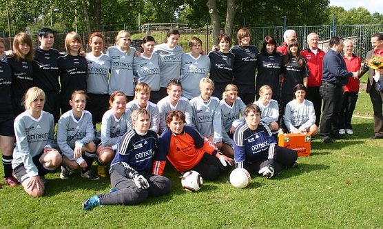 Neuer Ausrüster (Foto: U. Tittel) Neuer Ausrüster (Foto: U. Tittel)