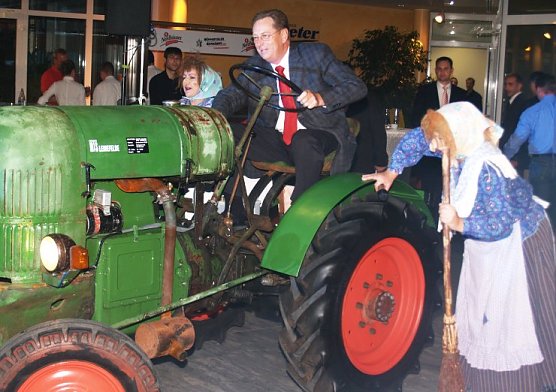 Helbing und drei Brockenhexen (Foto: nnz)