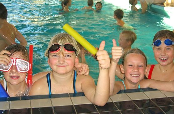 Spaß im Badehaus (Foto: C. Dudek) Spaß im Badehaus (Foto: C. Dudek)