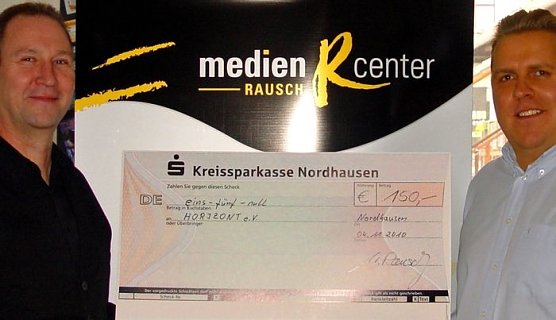 Spende &uuml;bergeben (Foto: privat)