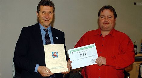 &Uuml;bergeben (Foto: WF)