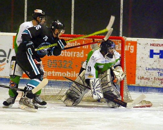 Kantersieg der Wölfe (Foto: R. Koch) Kantersieg der Wölfe (Foto: R. Koch)