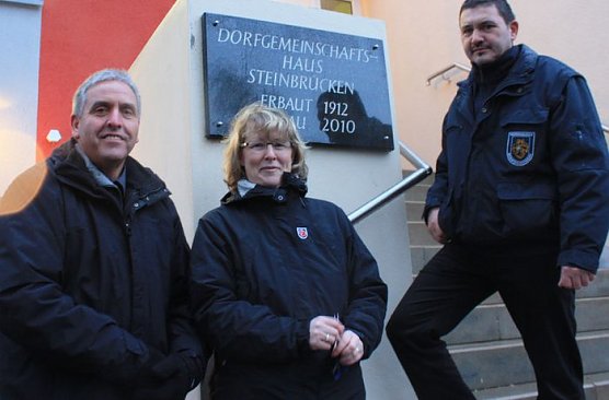 Übergeben (Foto: I. Bergmann) Übergeben (Foto: I. Bergmann)