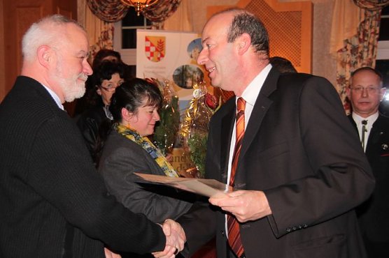 Ehrenamt gew&uuml;rdigt (Foto: J. Piper)