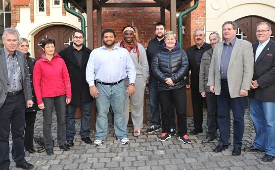 Besuch in der Brennerei (Foto: privat)