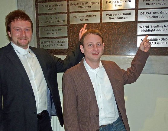 Neue Namen an der Spender-Wand (Foto: privat) Neue Namen an der Spender-Wand (Foto: privat)